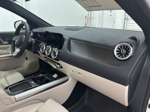 Used 2026 Mercedes-Benz GLA 250 4MATIC image 26