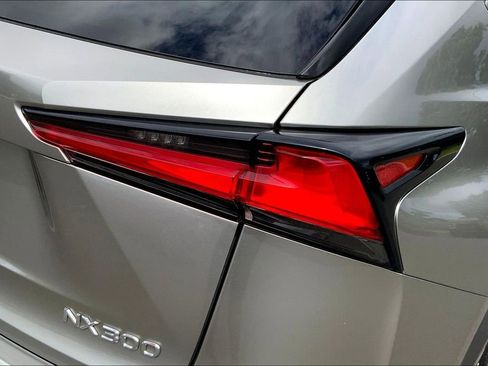 Used 2018 Lexus NX 300 FWD image 28