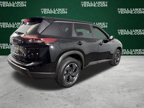 Used 2025 Nissan Rogue SV image 7