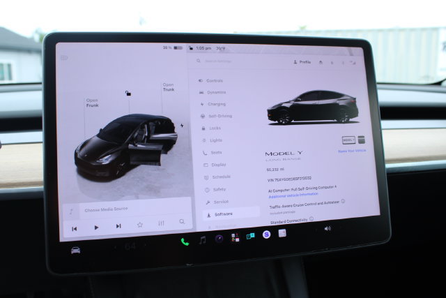 Used 2025 Tesla Model Y Long Range RWD image 17