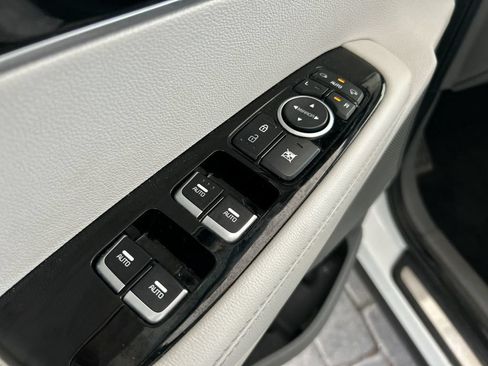Used 2020 Kia Sorento SX FWD image 11