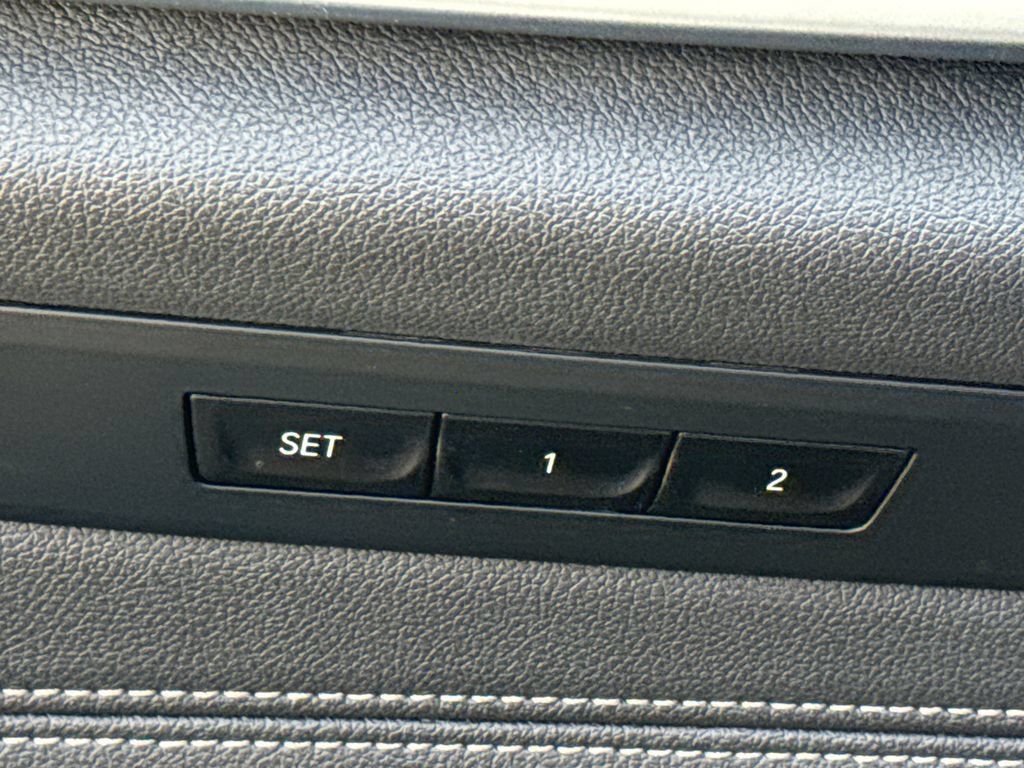 Used 2022 BMW 530e w/ Premium Package RWD image 22