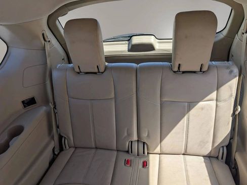 Used 2013 Nissan Pathfinder SL FWD image 31