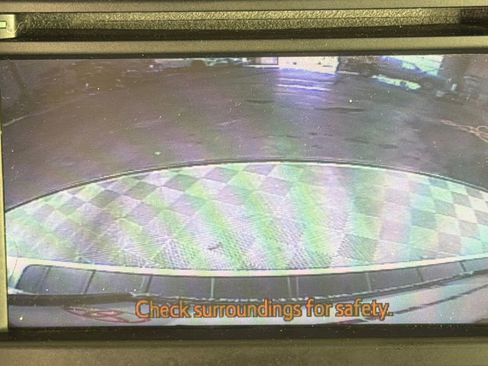 Used 2013 Toyota Highlander Plus image 29