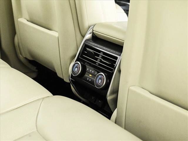 Used 2024 Land Rover Range Rover Long Wheelbase SE AWD/4WD image 18