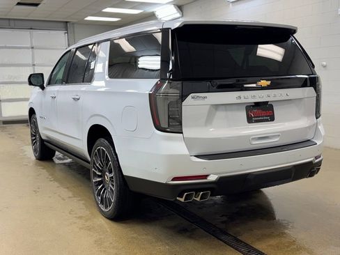 New 2026 Chevrolet Suburban High Country AWD/4WD image 7