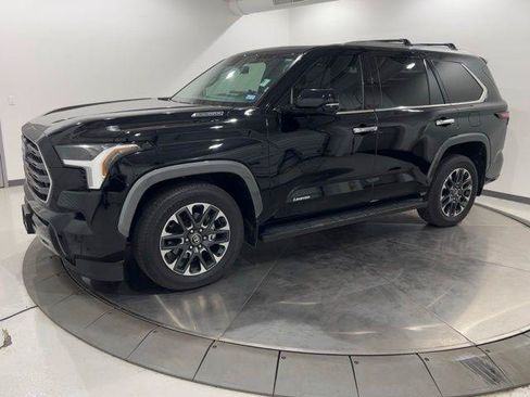 Certified 2025 Toyota Sequoia Limited AWD/4WD image 1