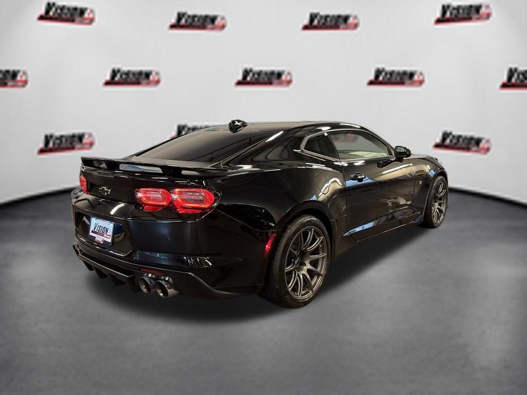 Used 2023 Chevrolet Camaro SS RWD image 5