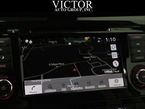 Used 2018 Nissan Rogue SL image 30