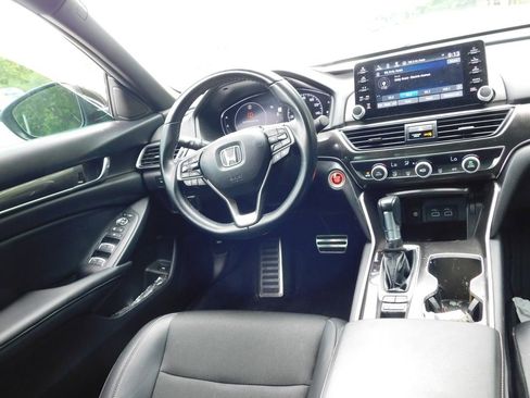 Used 2022 Honda Accord Sport image 6