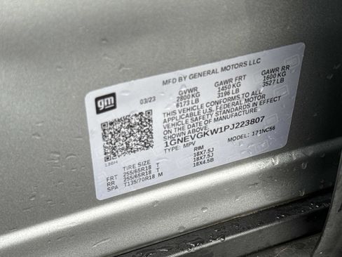 Used 2023 Chevrolet Traverse LT image 30