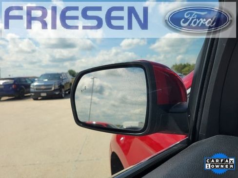 Used 2022 Ford Edge Titanium image 11