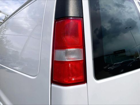 Used 2024 GMC Savana 2500 w/ Driver Convenience Package RWD image 32