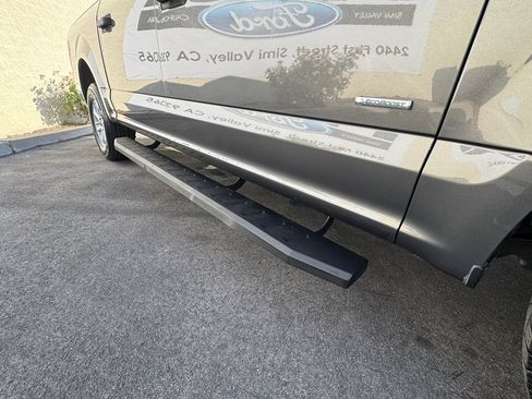 Used 2015 Ford F150 XLT image 26