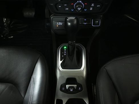 Used 2022 Jeep Renegade Limited w/ Sun, Sound & Wheels Group image 23