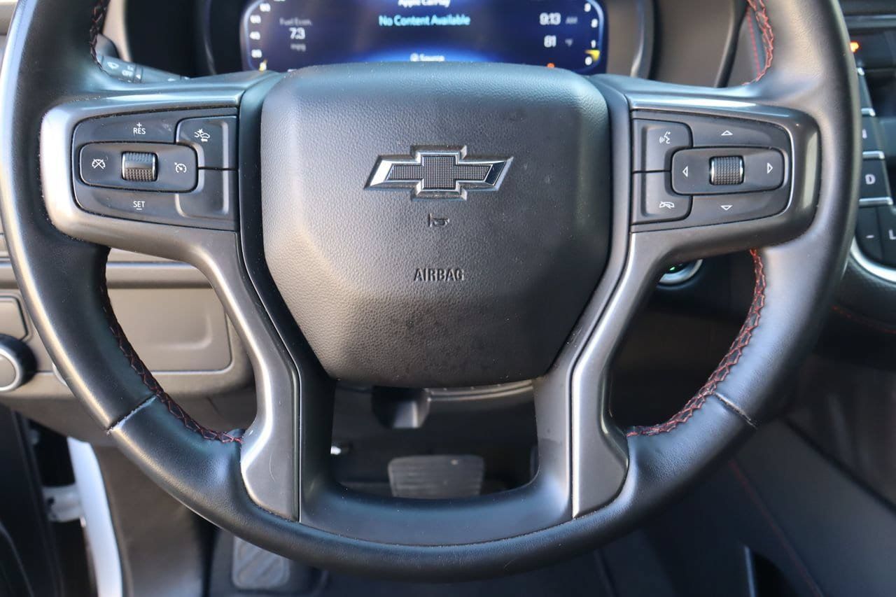Used 2024 Chevrolet Suburban RST RWD image 12