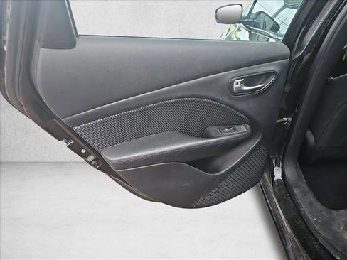 Used 2016 Dodge Dart SE w/ Convenience Group image 10