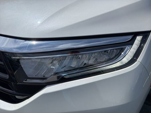 Certified 2024 Honda Odyssey Elite image 9