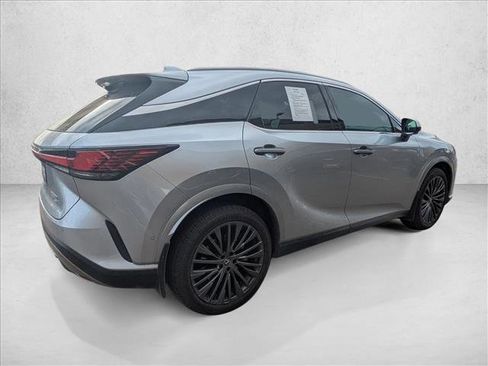 Used 2025 Lexus RX 350 w/ Luxury Package image 4