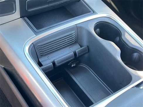 Used 2017 RAM 1500 Classic SLT image 27