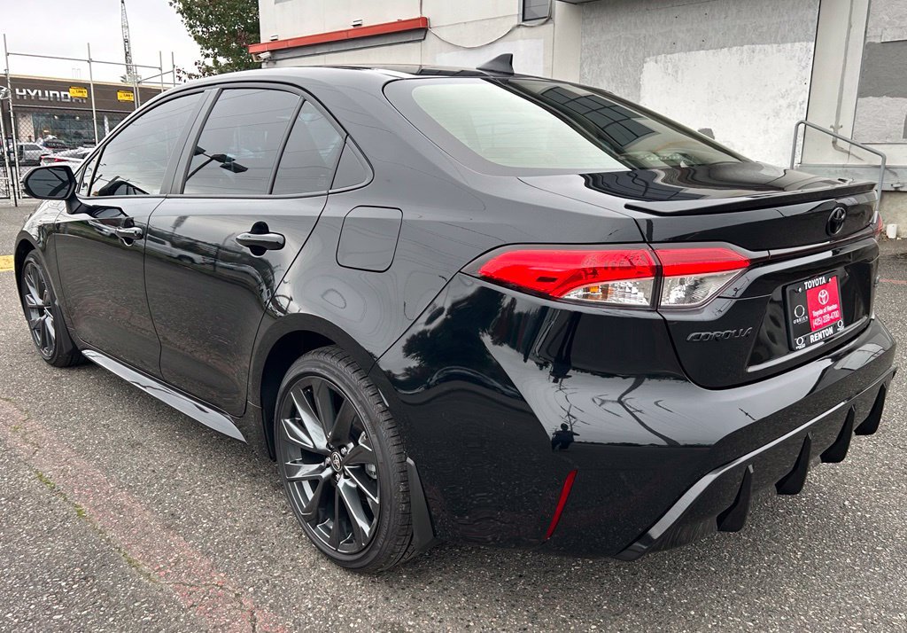 Certified 2026 Toyota Corolla SE w/ SE Package FWD image 7