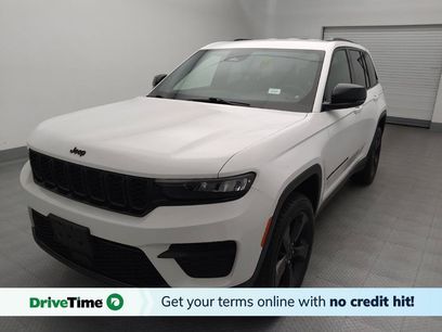 Used 2023 Jeep Grand Cherokee Altitude