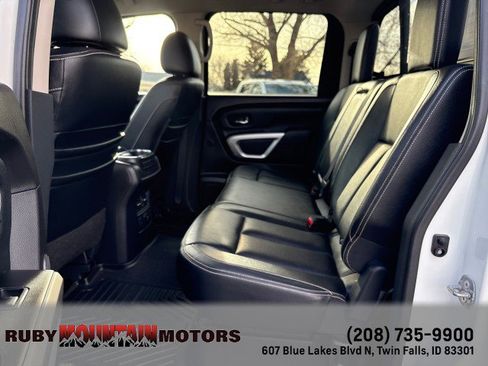 Used 2018 Nissan Titan PRO-4X w/ Pro-4x Convenience Package image 19