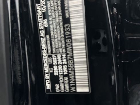 Certified 2021 Mercedes-Benz GLB 35 AMG 4MATIC image 35