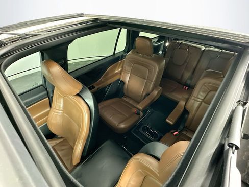 Used 2022 Lincoln Aviator Reserve w/ Equipment Group 201A image 22