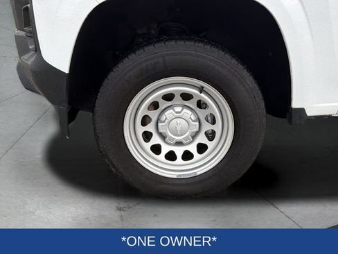 Used 2023 Chevrolet Colorado W/T RWD image 2