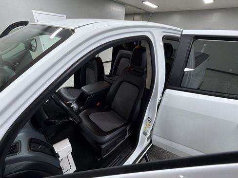 Used 2016 Chevrolet Colorado Z71 RWD image 12
