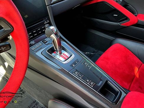Used 2018 Porsche 911 GT2 RS image 17