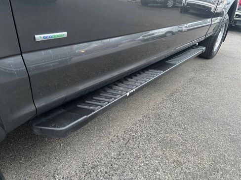 Used 2017 Ford F150 XLT w/ Equipment Group 302A Luxury image 30