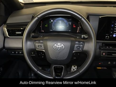 Used 2025 Toyota Camry SE w/ Convenience Package FWD image 7