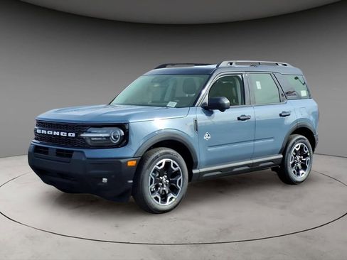 New 2026 Ford Bronco Sport Outer Banks w/ Outer Banks Tech Package+ AWD/4WD image 1