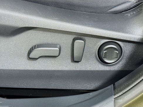 Used 2024 Subaru Outback Premium image 14