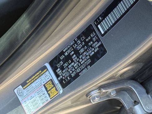 Used 2025 Kia K4 LXS image 30