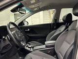 Used 2022 Kia Niro EX image 5