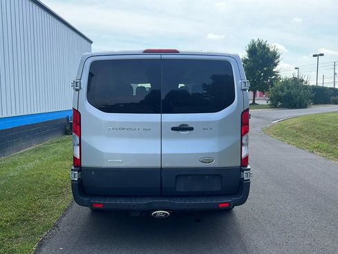 Used 2015 Ford Transit 150 XLT RWD image 6