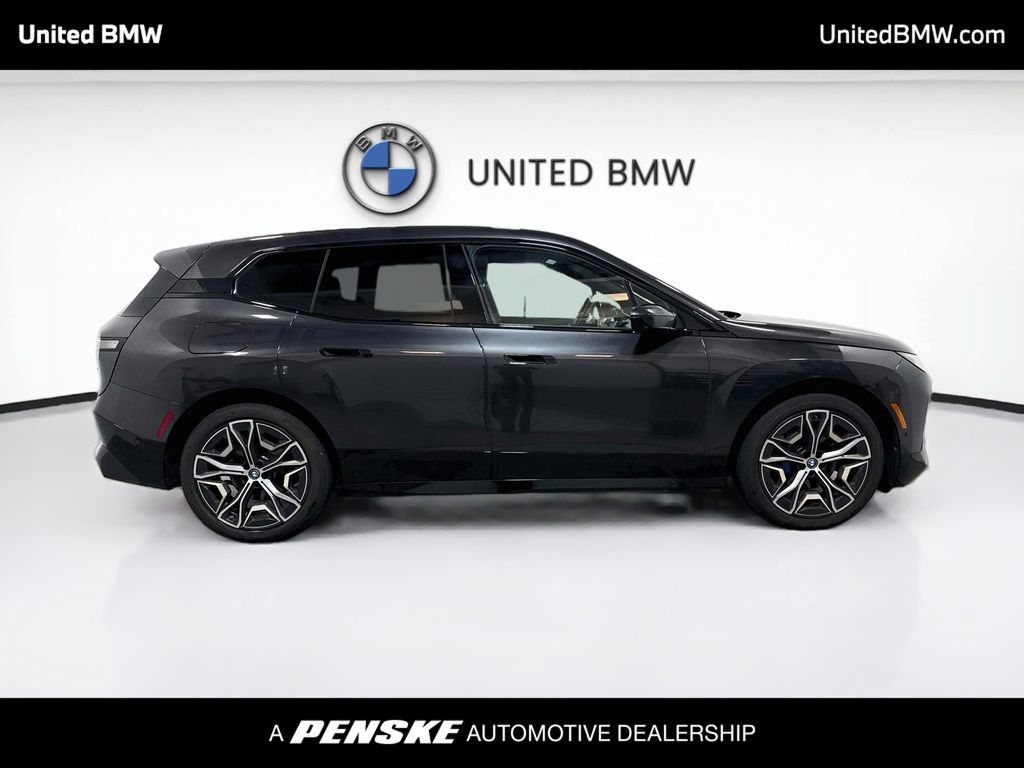 Certified 2024 BMW iX xDrive50 w/ Premium Package AWD/4WD image 4