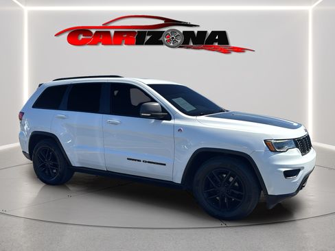 Used 2020 Jeep Grand Cherokee Trailhawk w/ Trailhawk Luxury Group AWD/4WD image 2