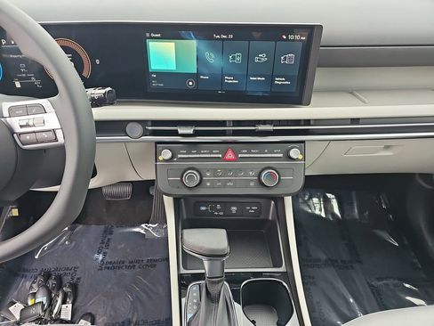 New 2026 Hyundai Tucson SE image 19