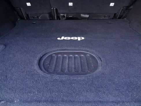 Used 2015 Jeep Wrangler Unlimited Sahara image 9