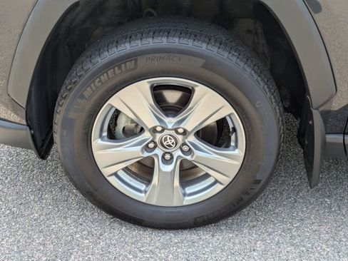 Used 2023 Toyota RAV4 XLE w/ Convenience Package image 14