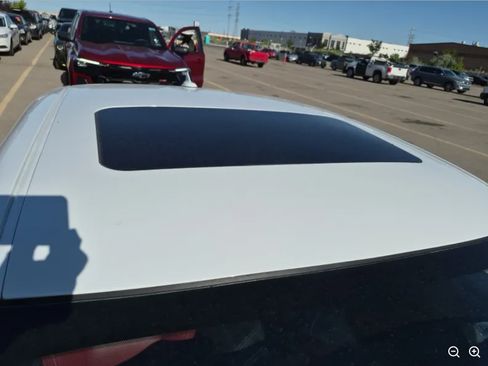 Used 2019 Dodge Challenger SRT Hellcat Redeye RWD image 8