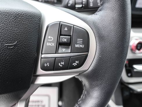 Used 2024 Ford Explorer XLT w/ Equipment Group 202A AWD/4WD image 24