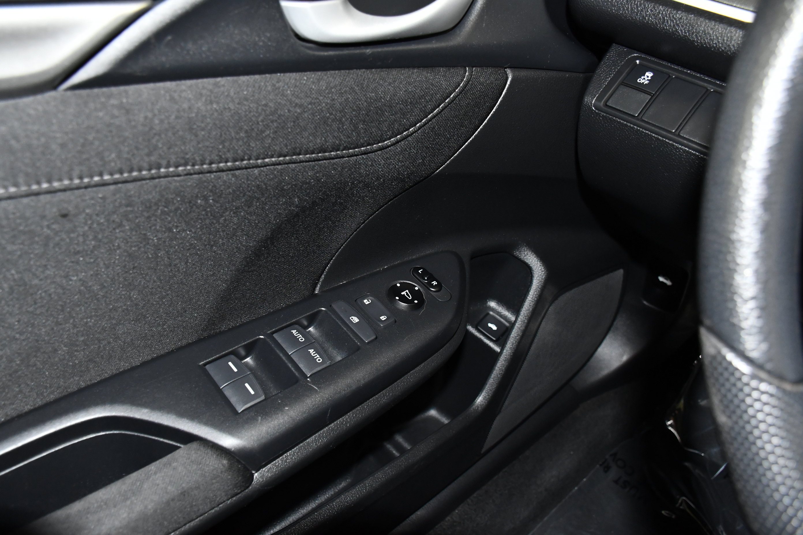Used 2017 Honda Civic EX image 29