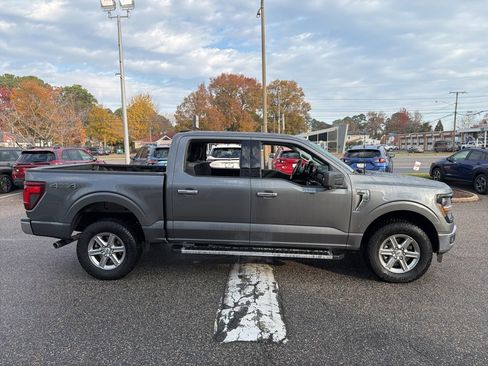 Used 2024 Ford F150 XLT w/ Mobile Office Package image 5