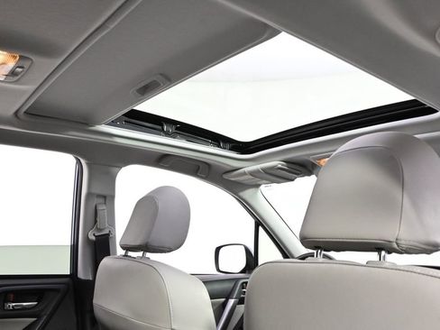 Used 2015 Subaru Forester 2.5i Limited image 17