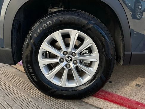 Used 2025 Toyota Grand Highlander FWD image 9